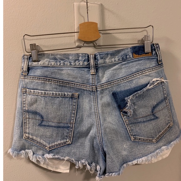 American Eagle Jean Shorts - Picture 4 of 5